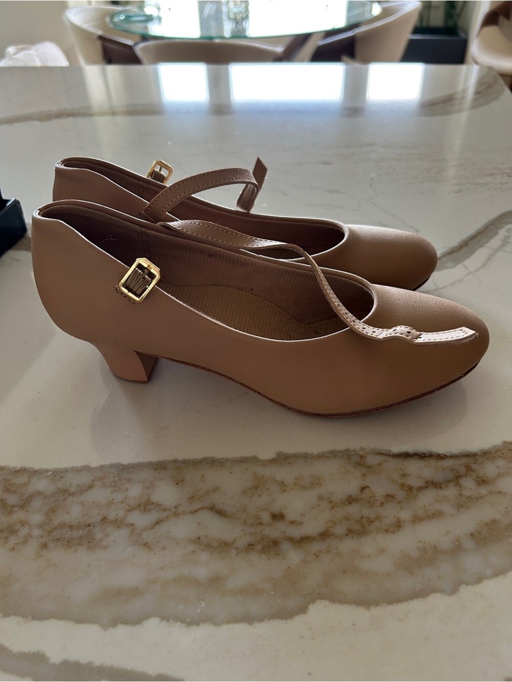 Women's Tan Mary Jane Heel Theatrical/Dance shoes, size 6.5